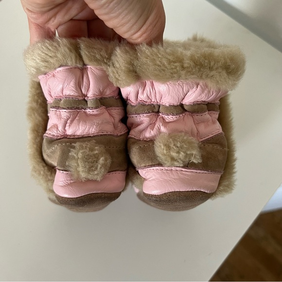 Robeez walking boots! - Picture 7 of 10